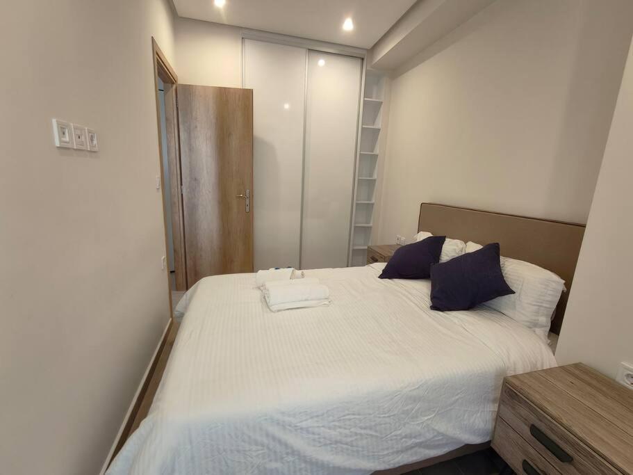 Chic Apartment Near Acropolis アテネ エクステリア 写真