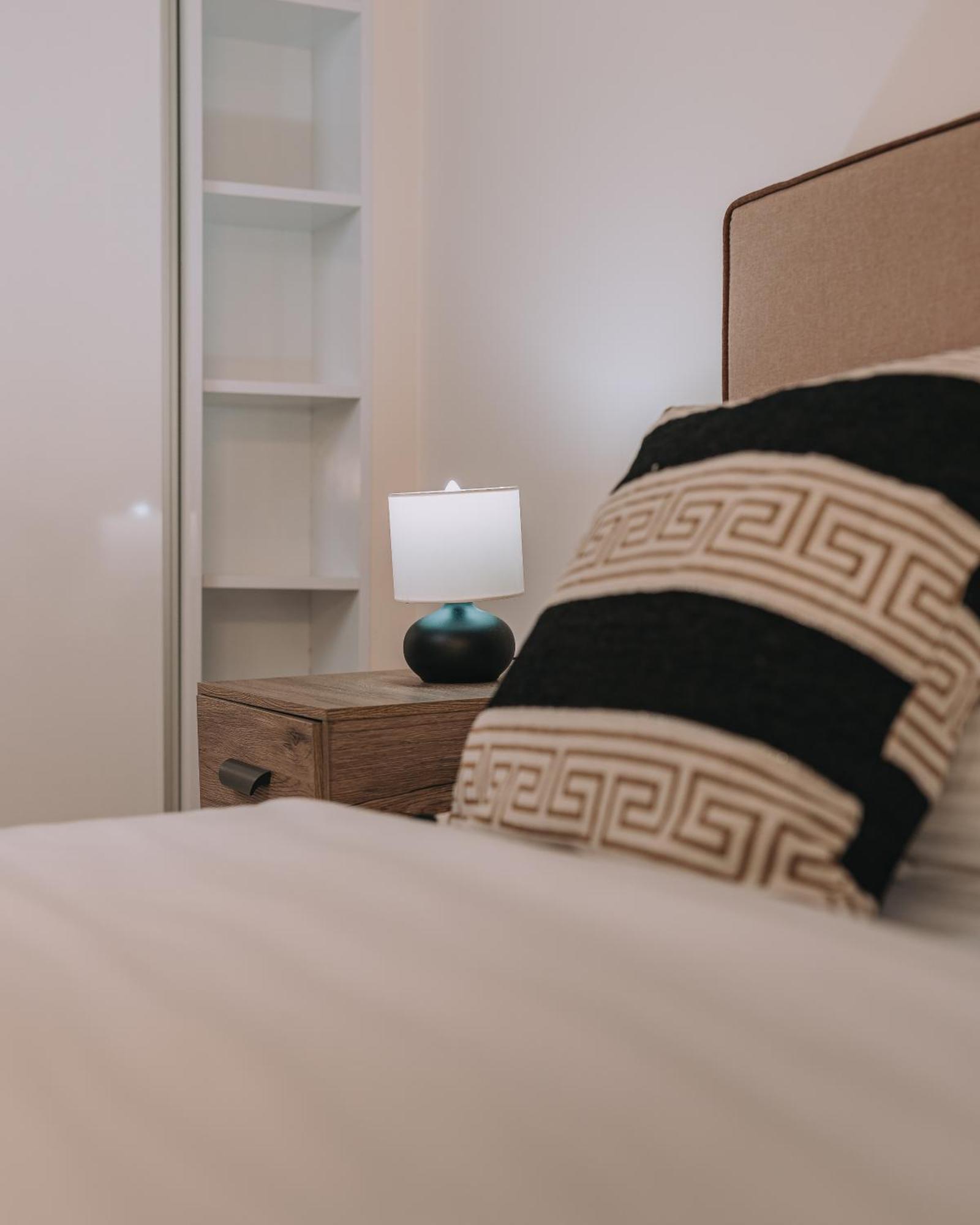 Chic Apartment Near Acropolis アテネ エクステリア 写真