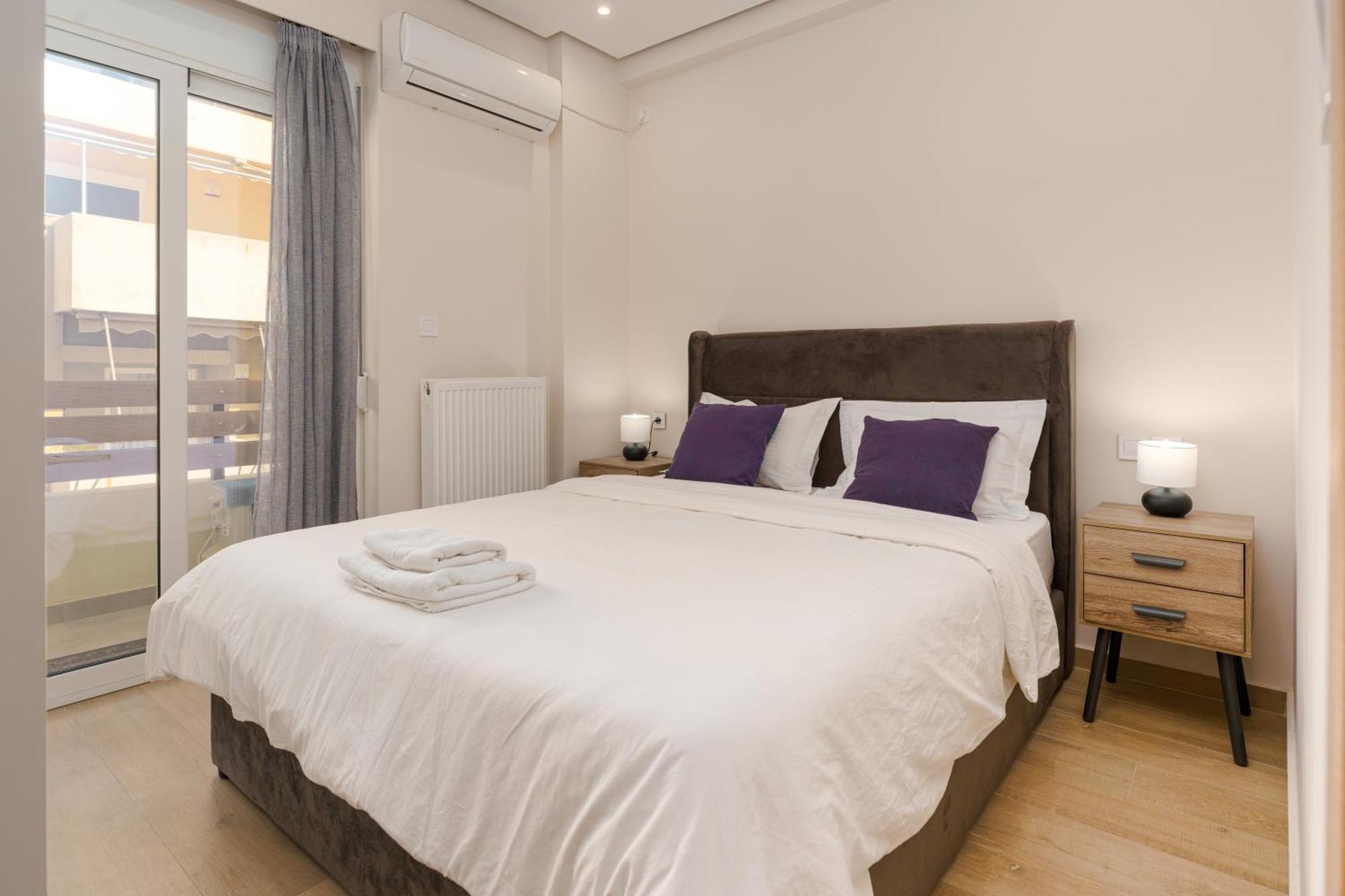 Chic Apartment Near Acropolis アテネ エクステリア 写真